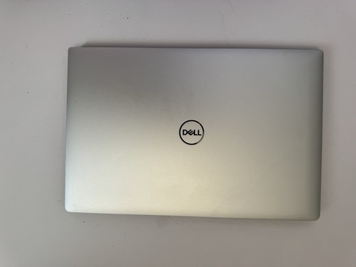 Dell Precision 5520 i7-6820HQ 2.70GHz 16GB Ram 256GB M.2 SSD Win 11 Pro *READ* - Picture 2 of 13