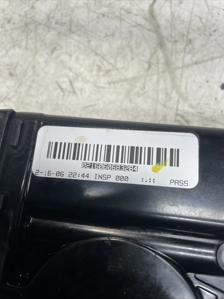 47107110670 | 2006-2010 Hummer H3 H3T Sunroof Moon Roof Electric Power Motor OE - Image 4 of 4