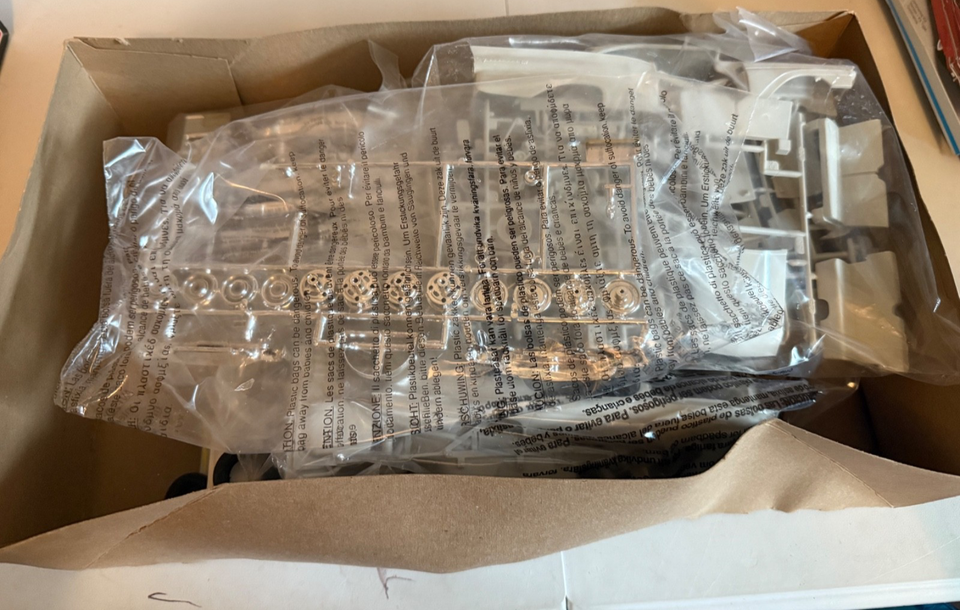 1993 AMT ERTL 8173 CLASSICS Model Kits 57 T-Bird 57 Fairlane MISSING ...