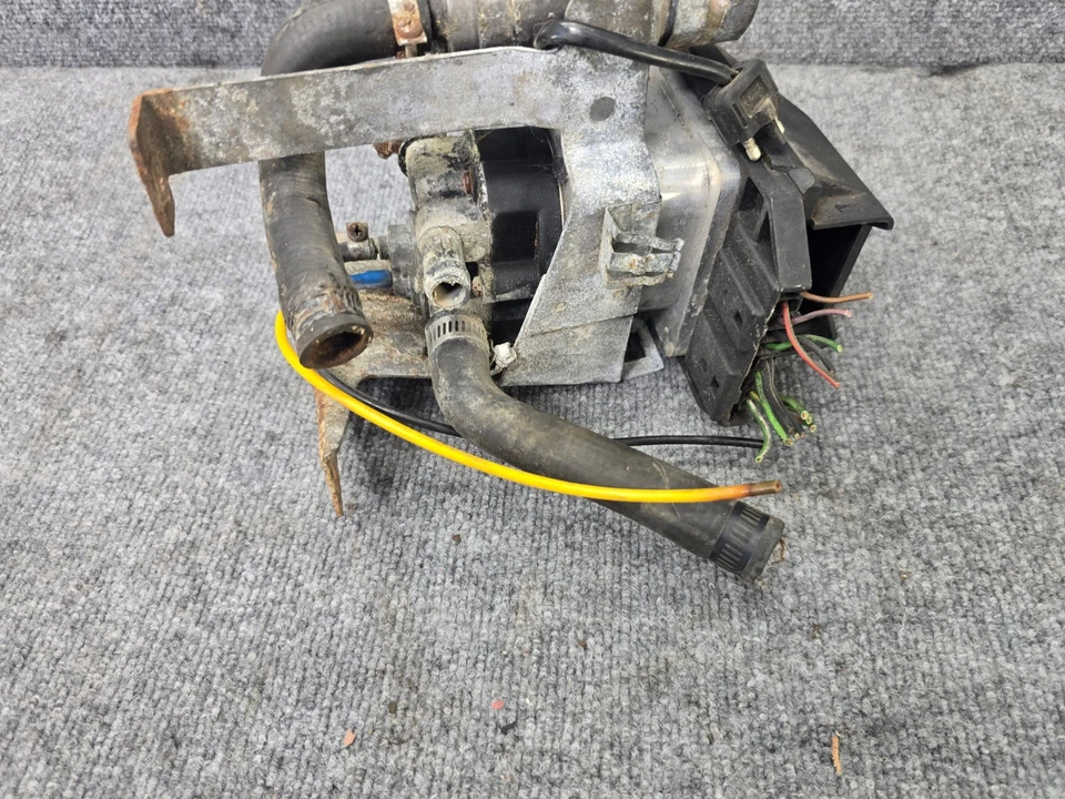 Conjunto de bomba de agua calentador motor Mercedes R107 380 Sl 450 SL 560 SL fabricante original Foto 3 de 4