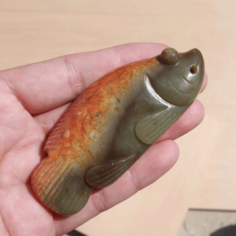 $500 SUPERB Chinese ANTIQUES Carved SUPER LARGE RED YELLOWJADE SALMON FISH 125g - Image 3 of 4