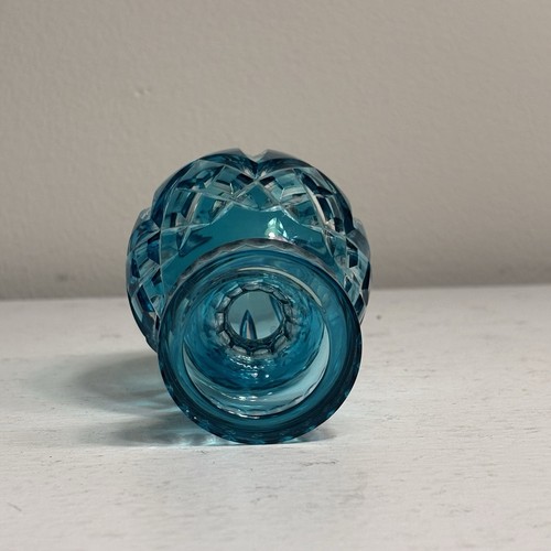 Waterford Crystal Lismore Turquoise Blue Standing Egg Paperweight - Picture 7 of 8