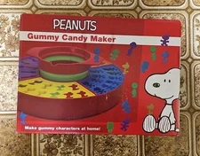 Smart Planet Penuts Snoopy Candy Gummy Maker 2015 PGM-1M New In Box