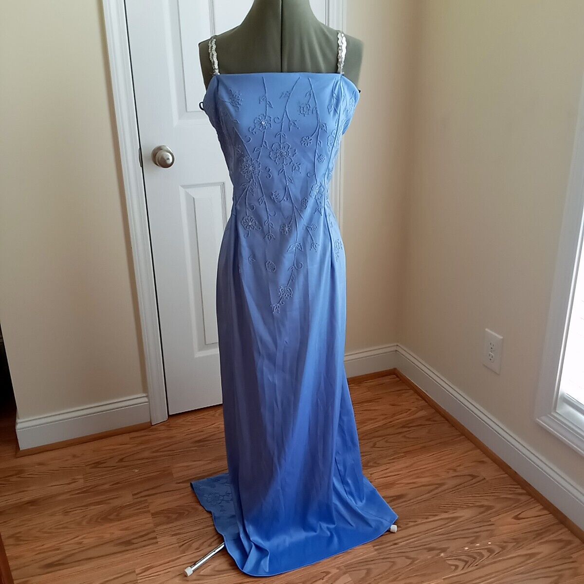Picture 5 of 19