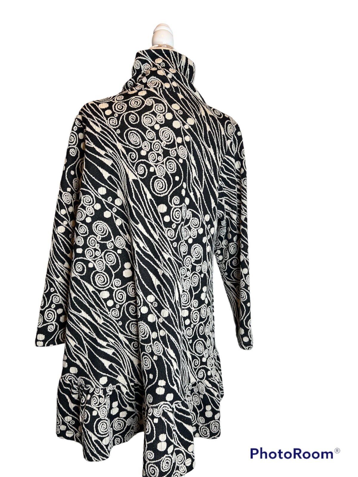 MOONLIGHT BUTTON FRONT SWEATER JACKET IN BLACK/ T… - image 3