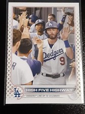 2022 Topps Walmart Gold Star Parallel #505 High Five Highway Los Angeles Dodgers
