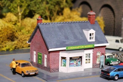 Gaugemaster GM431 - Fordhampton Modell Laden Oo-Messgerät Kunststoff Set T48
