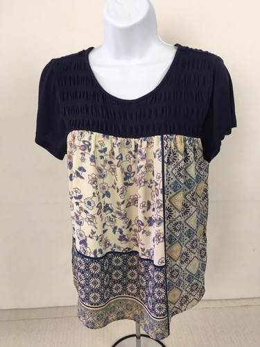 So Womens Top Size Large Navy Blue and Ivory Floral Short Sleeve Round Neckline - Picture 6 of 14