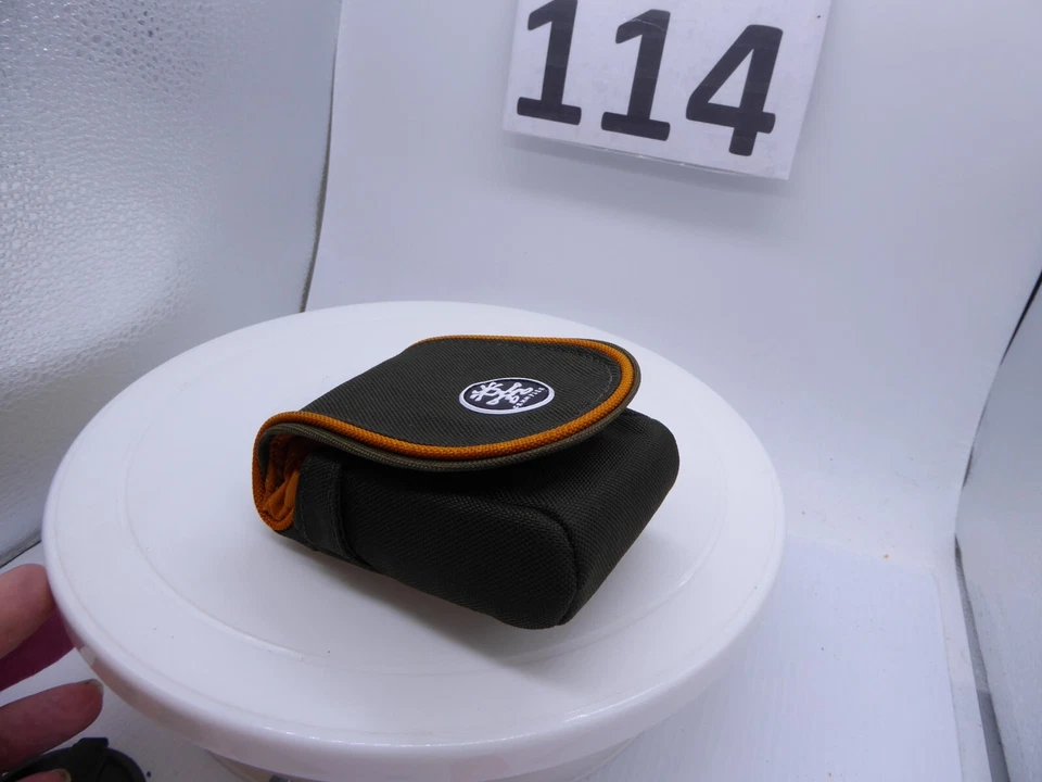 Crumpler Muffin Top 55 Compact Camera Carry / Belt Case Pouch - Espresso / Sand - Image 2 of 3