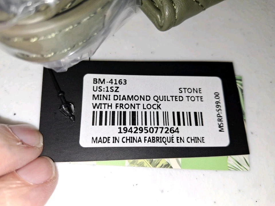 Bolso de Mano Badgley Mischka Mini Acolchado Diamante Con Bloqueo Frontal Piedra Nuevo con Etiquetas Foto 3 de 4