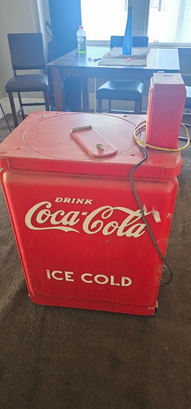 Working Coca-Cola Vending machine vintage vendo