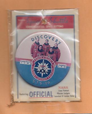 SHUTTLE DISCOVERY STS-29 OFFICIAL NASA  BUTTON 3 3/8''  NEW IN PACKAGE