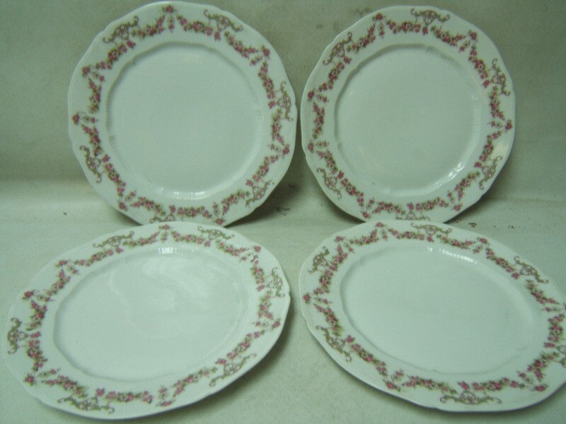 Vienna Austria VNN2 Dinner Plates Lot of 4 9.5" Diameter No Chips