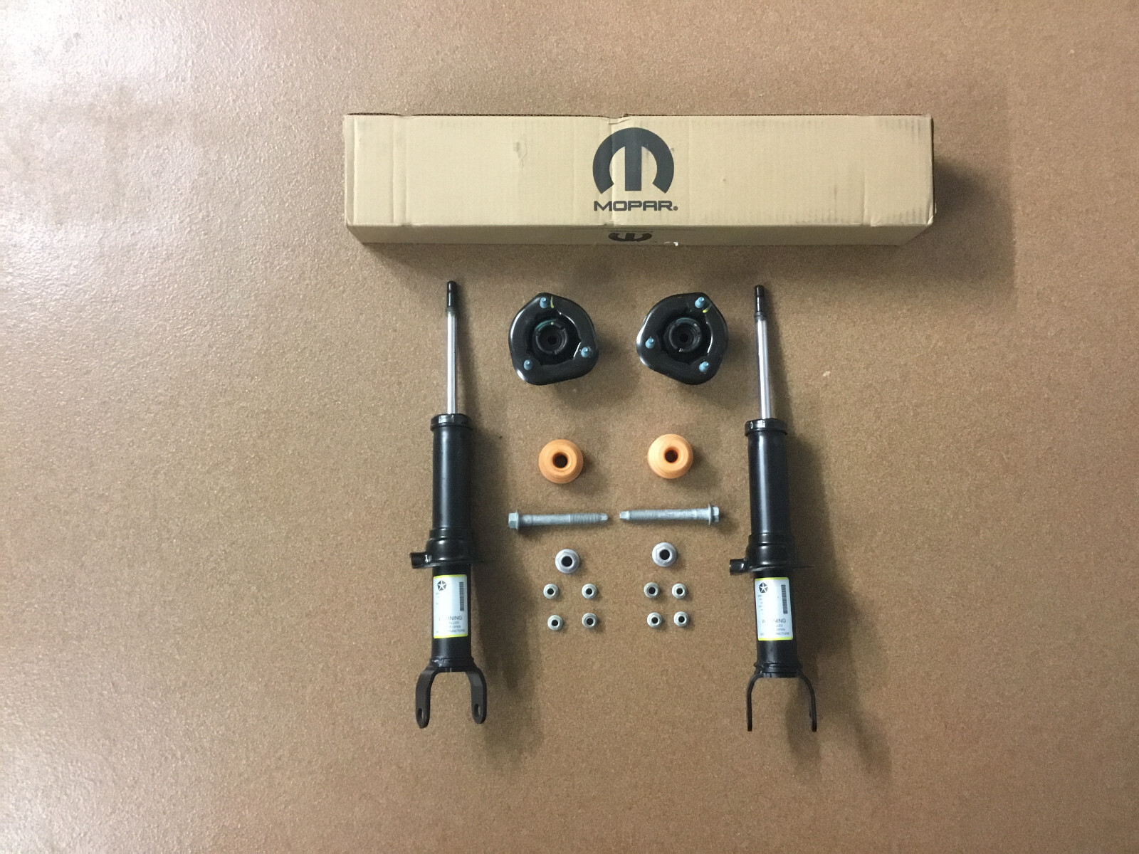 10/22まで限定出品)クアラントットピアスハミングバード