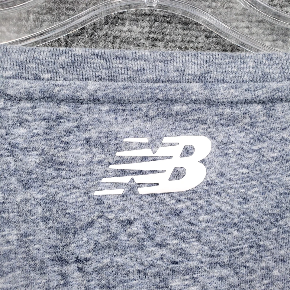 Camiseta New Balance Mujer M Mediana Azul Logo Deletreado Manga Corta Mezcla de Algodón Foto 3 de 4