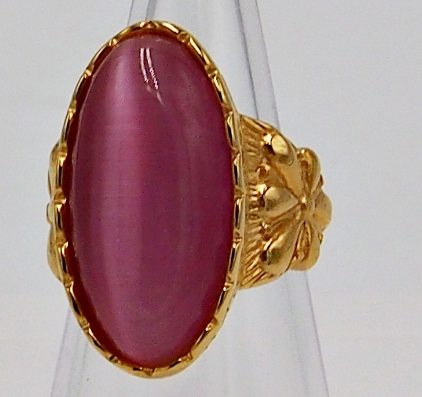 Ring pink cat's eye simulated stainless steel gold bishop oval VTG look SIZE 9.5