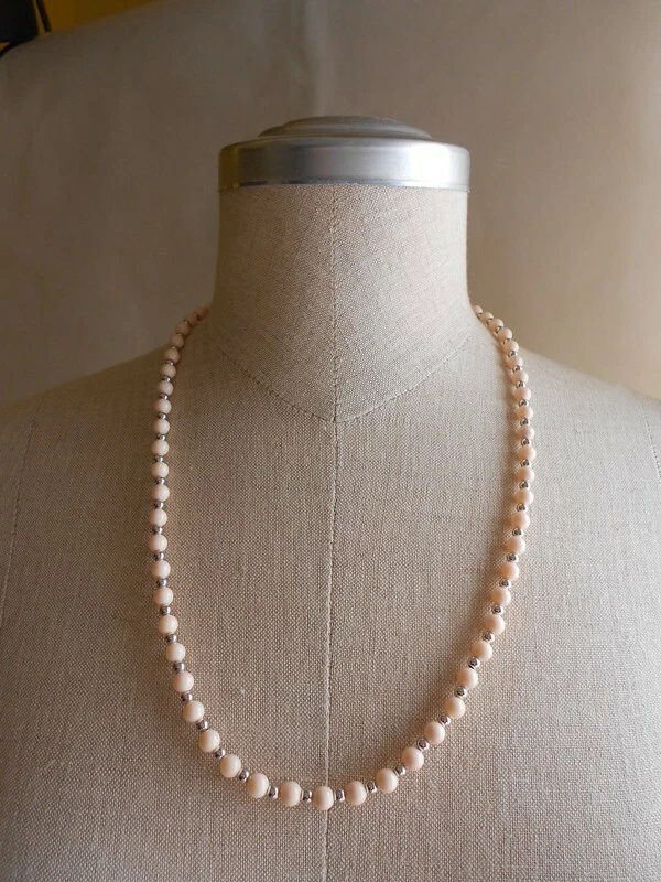 COLLANA IN VERE PERLE D'ACQUA DOLCE E ARGENTO 925%. Colore rosa. - Immagine 2 di 4