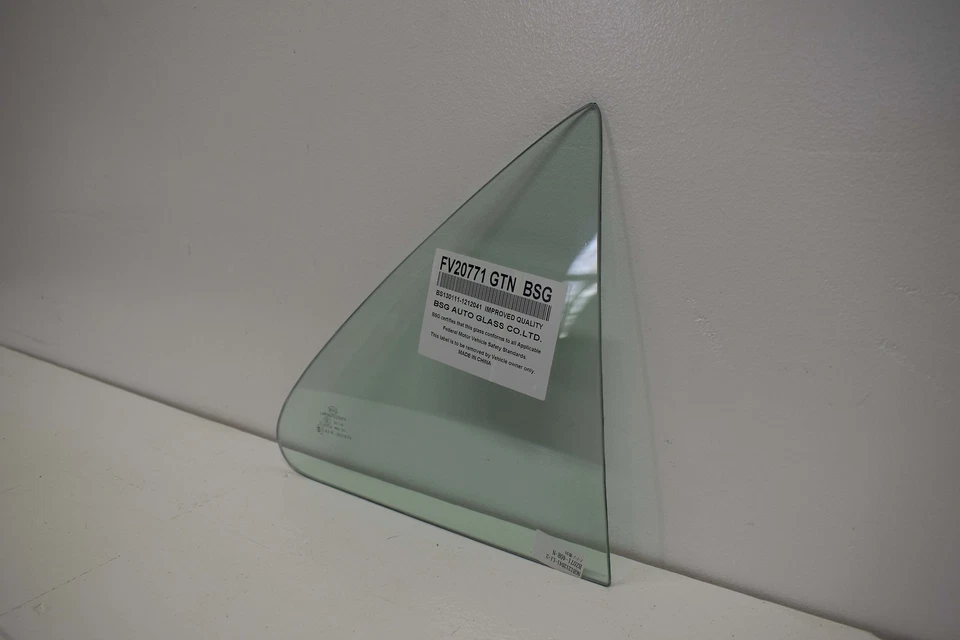 Laminated Rear Passenger Vent Glass for Benz S430 S500 S600 S55AMG S65AMG S350 - Image 3 of 4