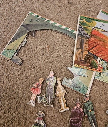 1960s Remco Showboat Theater Stage Playset w/Various Backdrops Figures & Scripts - Picture 12 of 19