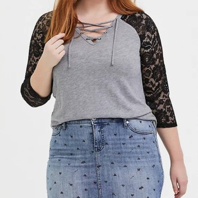 Torrid Slub V-Neck Lace-up Lace Sleeve Heather Grey and Black Top Size 0/12