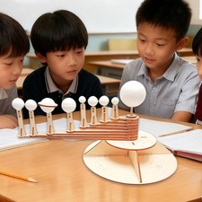 Holzbaustein-Bausatz Stem Solar System Modellbausatz für die Grundschule