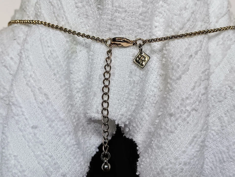 Banana Republic Boho Goldtone Feather Pendant Necklace 28-30 inch Rolo Chain - Image 4 of 4