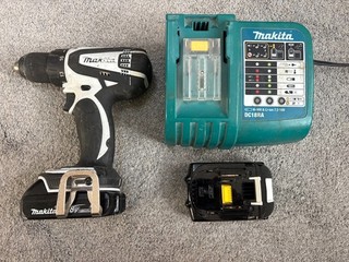 mikita 1/2 inch cordless drill with 2 batterys and charger