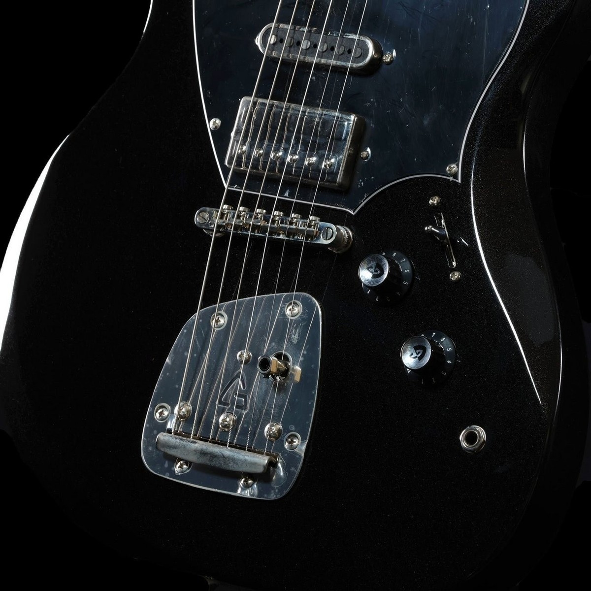 Guild Surfliner Deluxe Black Metallic SSH Vintage Offset Electric
