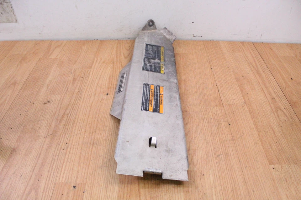 Protector de cubierta de cinturón de embrague Arctic Cat ZR 440 SNO PRO 2002 Foto 2 de 4