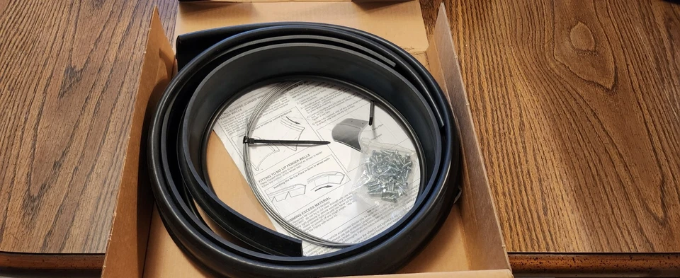 Extensiones de guardabarros de goma Pacer Performance Products FLEXY FLARES modelo 52-191 Foto 2 de 4