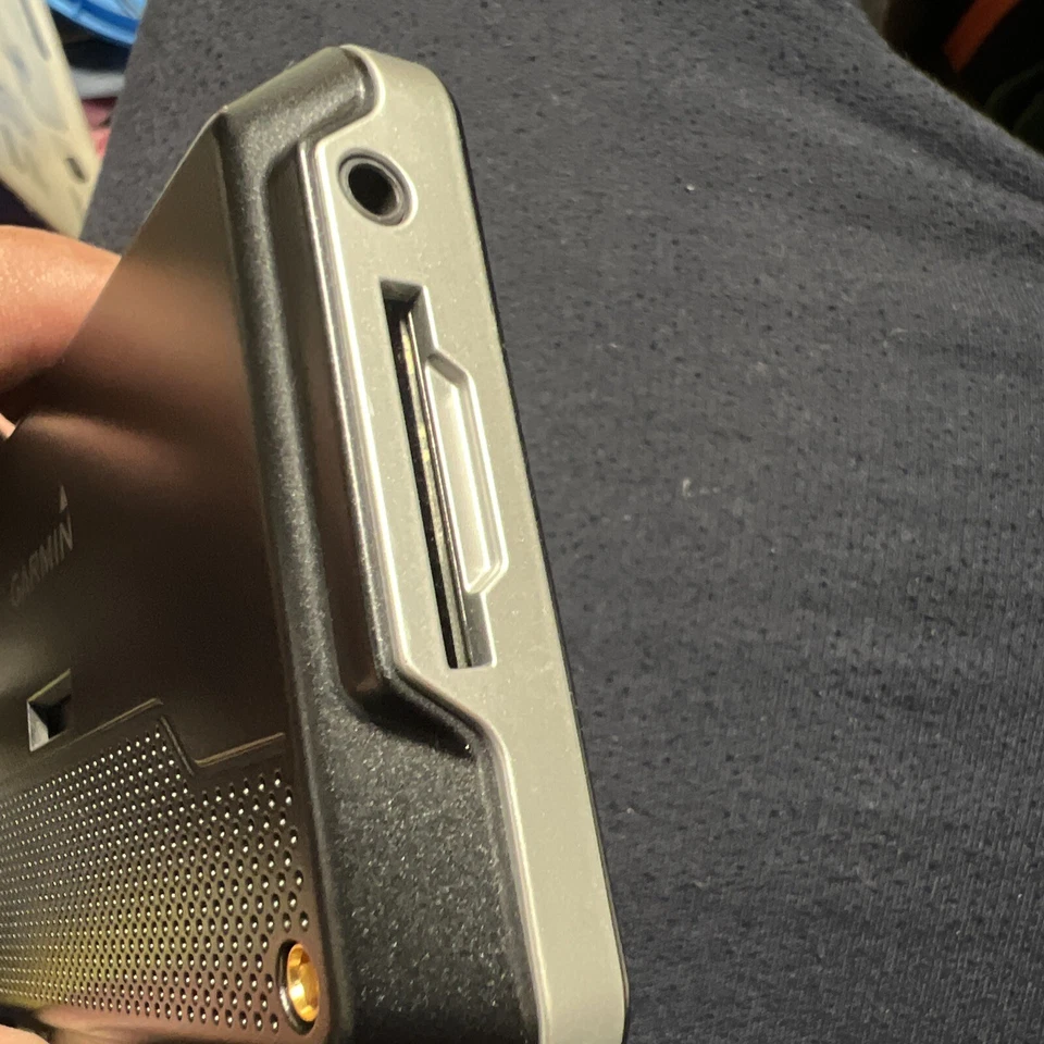 Garmin Nuvi 750 10R-023994 FCC ID IPH-01278 IC1792A-01278 GPS Navigation System - Image 3 of 4