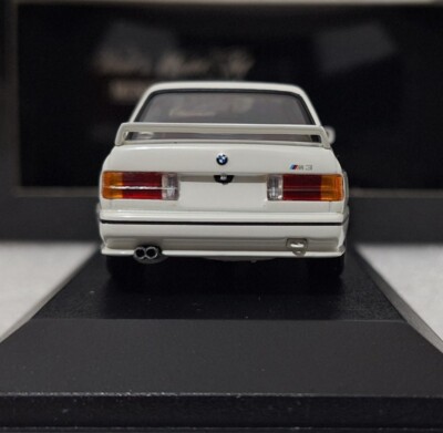 BMW M3 (E30) 1987 White 1:43 Minichamps 430020304 Limited Diecast