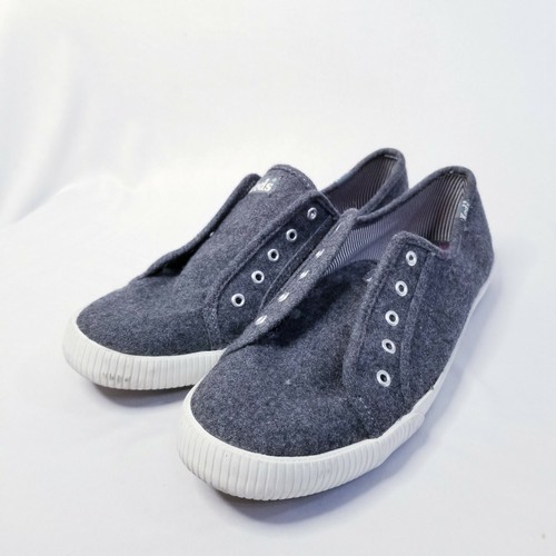 dark gray keds