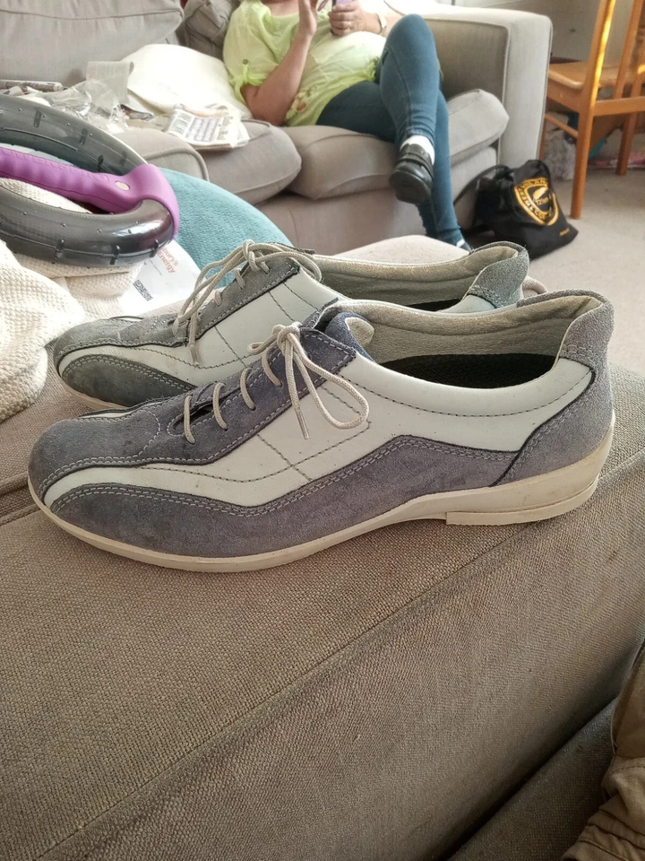 Entrenadores unisex de gamuza con cordones gris talla 8 Rohde hechos en Alemania Foto 2 de 4