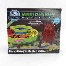 NEW Gummy Nation Gummy Candy Maker Silicone Mold Kit NIB