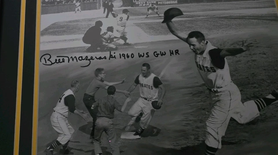 Bill Mazeroski Signed Canvas  Pittsburgh Pirates - Image 2 of 4