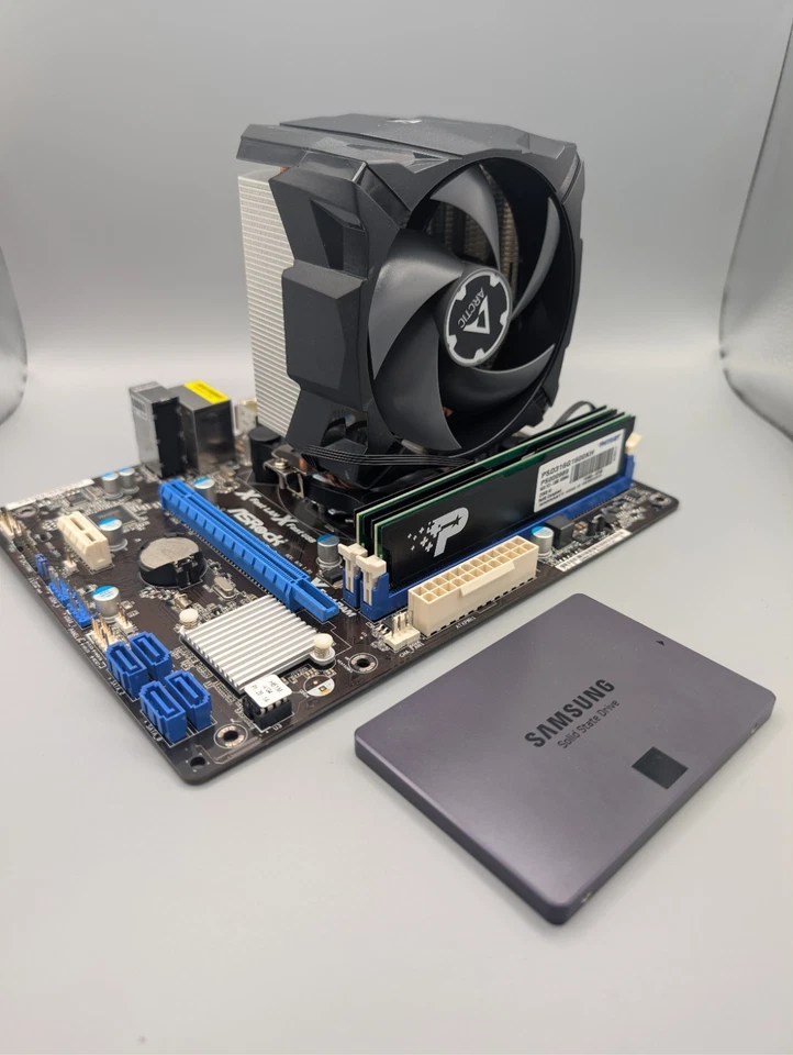 combo Scheda Madre H61m i7 2600 16 Gb RAM DDR3 + SSD 120 GB - Immagine 2 di 3