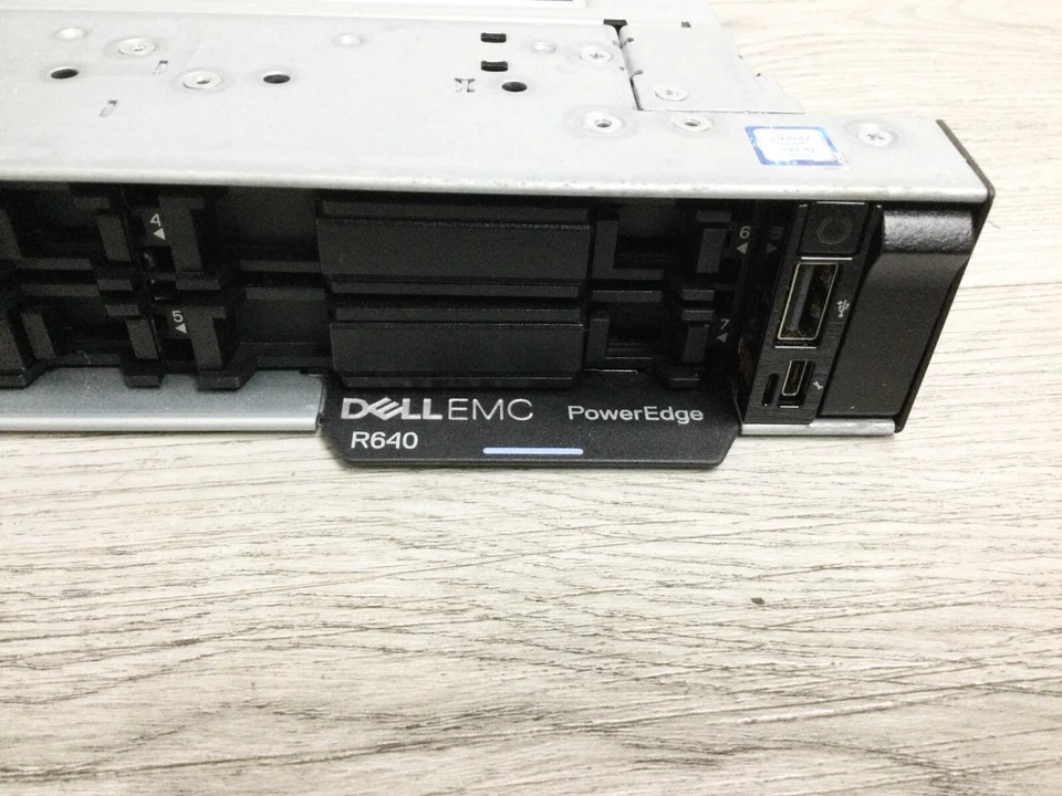 Dell Poweredge R640 8 SFF CTO Server No HDDs/ CPUs/ RAMs/ Cards - Image 3 of 4