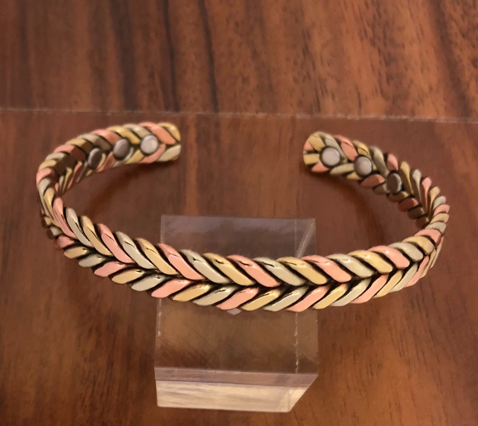 Brazalete magnético de cobre puro de dos tonos brazalete energético para aliviar el dolor de la artritis Foto 2 de 2