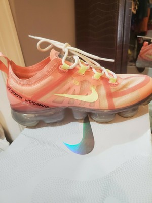 pale pink vapormax