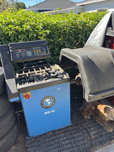 Atlas Equipment WB-42 tire balancer