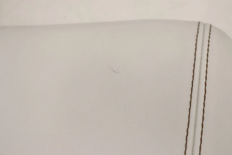 2016 BMW ALPINA B6 GRAN COUPE - Front Right Headrest / HEAD REST (Leather) - Image 3 of 4