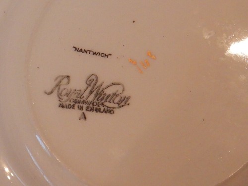 Royal Winton Chintz Nantwich 9" Square Plate - Picture 4 of 4