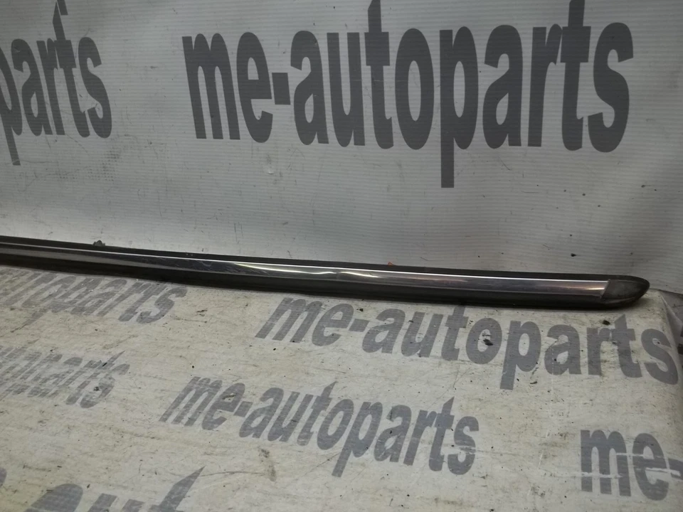 77-85 Mercedes-Benz W123 300D pasajero derecho guardabarros delantero moldura moldura moldura Foto 2 de 4