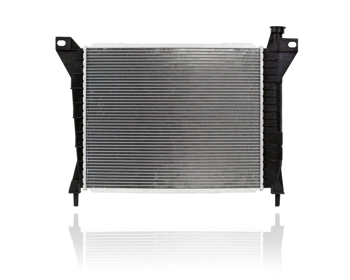 CD各種⑦ Radiator For/Fit 901 86-97 Ford Aerostar 2.8L/3.0L Plastic