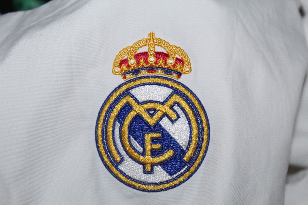 Chaqueta Real Madrid Allweather 2023-2024 (Blanca)