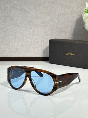 Tom Ford Bronson TF1044 60 12-140 Unisex Sunglasses Havana Frame