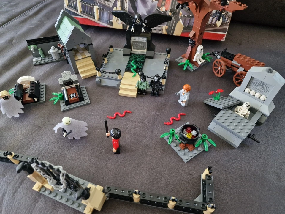 LEGO Harry Potter 4766 Graveyard Duel, Foto 2 von 5