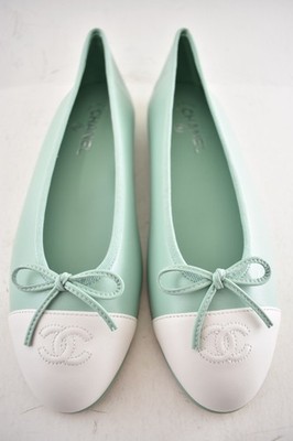 CHANEL ミントグリーン バレエシューズ　39 Chanel 26S Mint Green White Lambskin Leather CC Logo Ballet