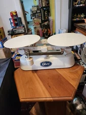 Edlund Baker’s Scale Model BDS White Color , 16oz Good Condition 